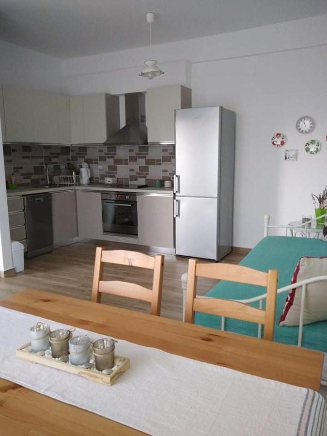 Iris Apartments Vlorë Exteriör bild